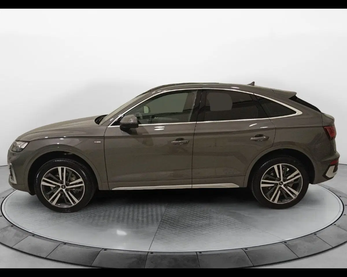 Audi Q5 Sportback usata a Caserta (8)