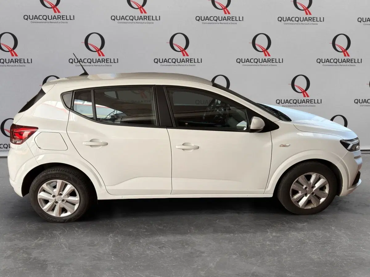 Dacia Sandero usata a Milano (4)