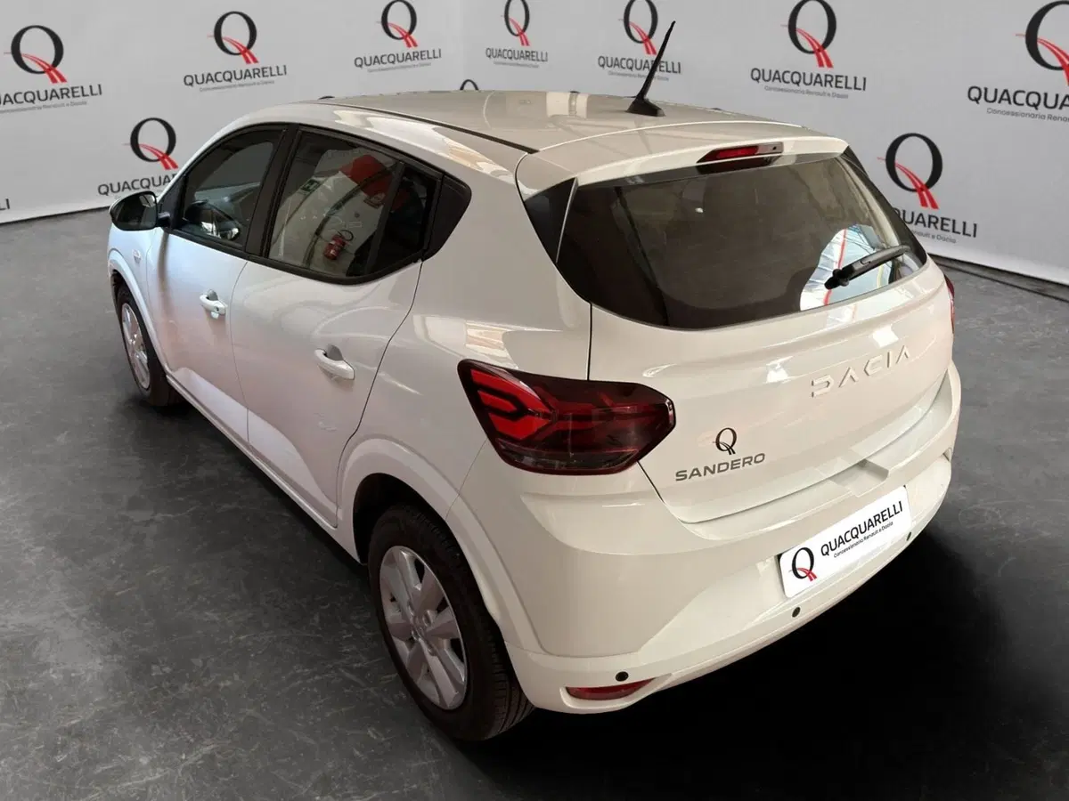 Dacia Sandero usata a Milano (7)