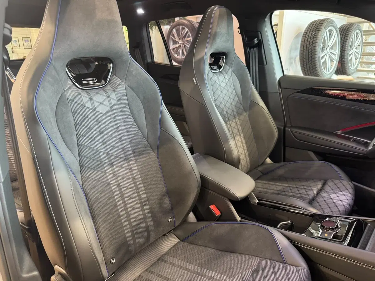 Volkswagen Tayron nuova a Varese (11)