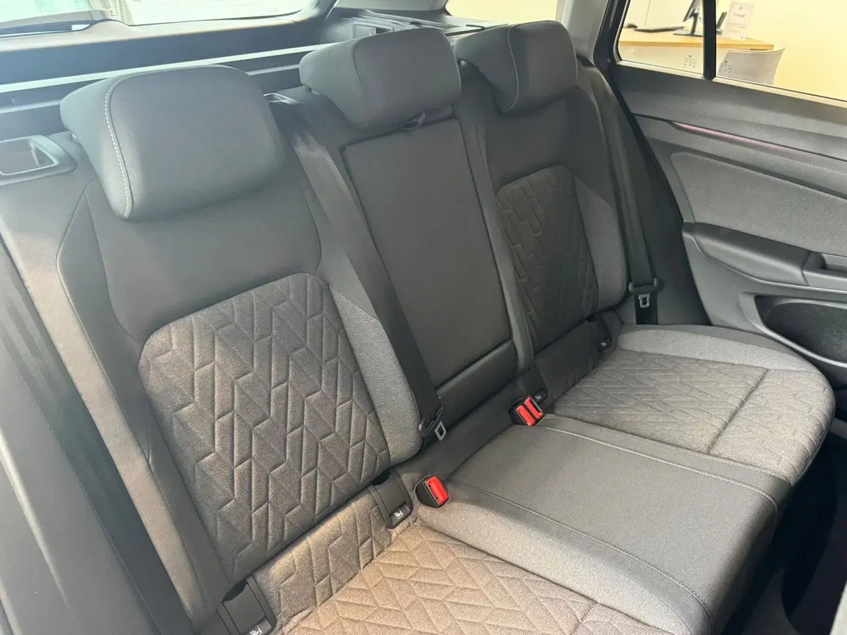 Volkswagen Golf Variant nuova a Varese (11)