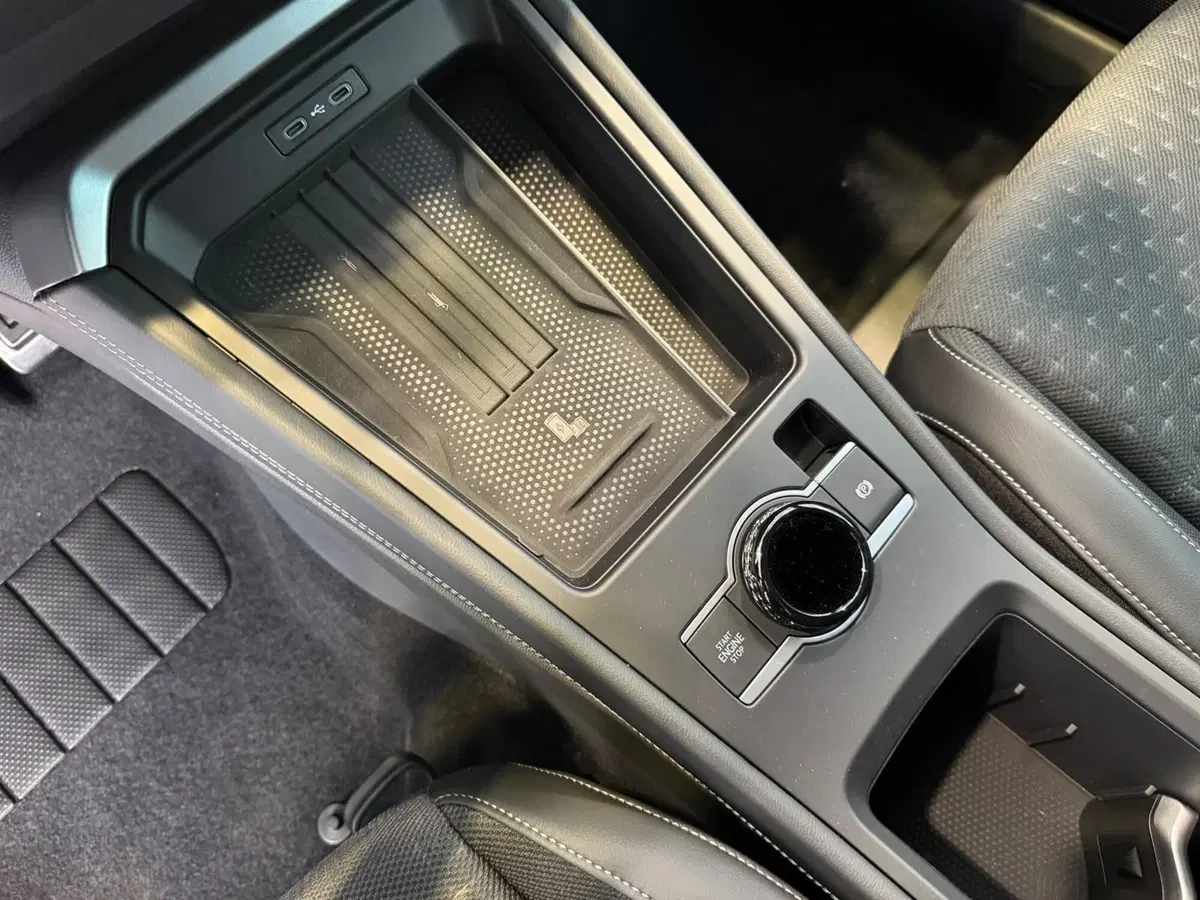 Volkswagen T-Roc nuova a Varese (11)