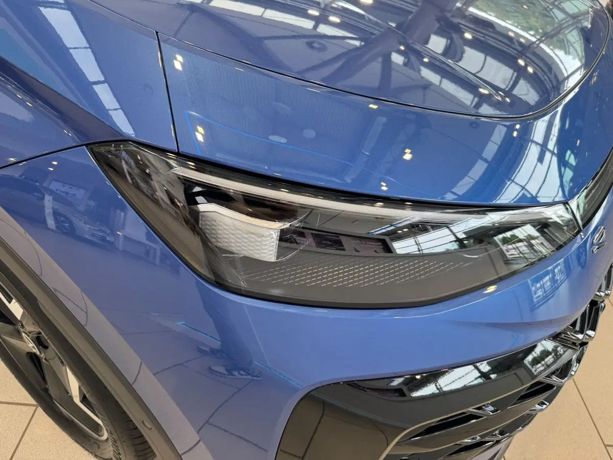 Volkswagen T-Roc nuova a Varese (4)