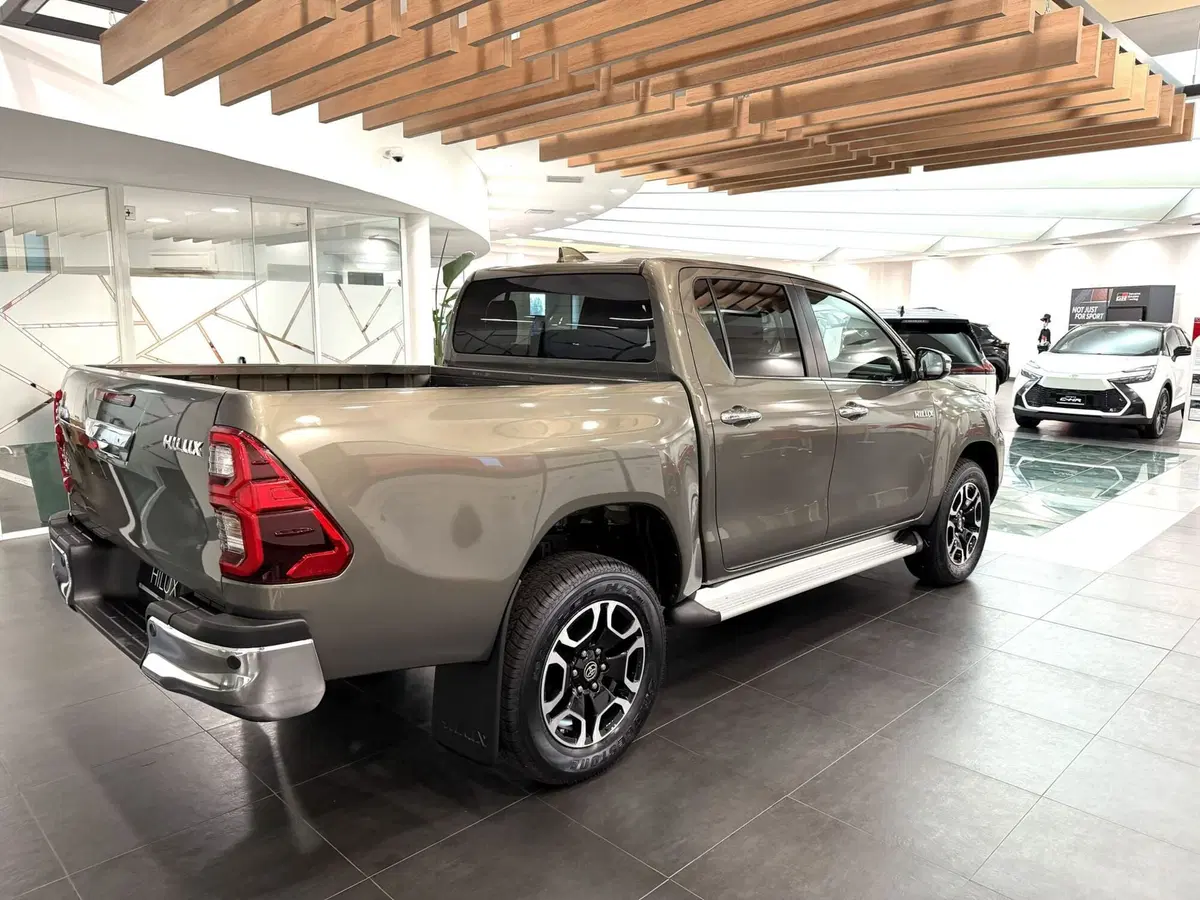 Toyota Hilux nuova a Bergamo (5)