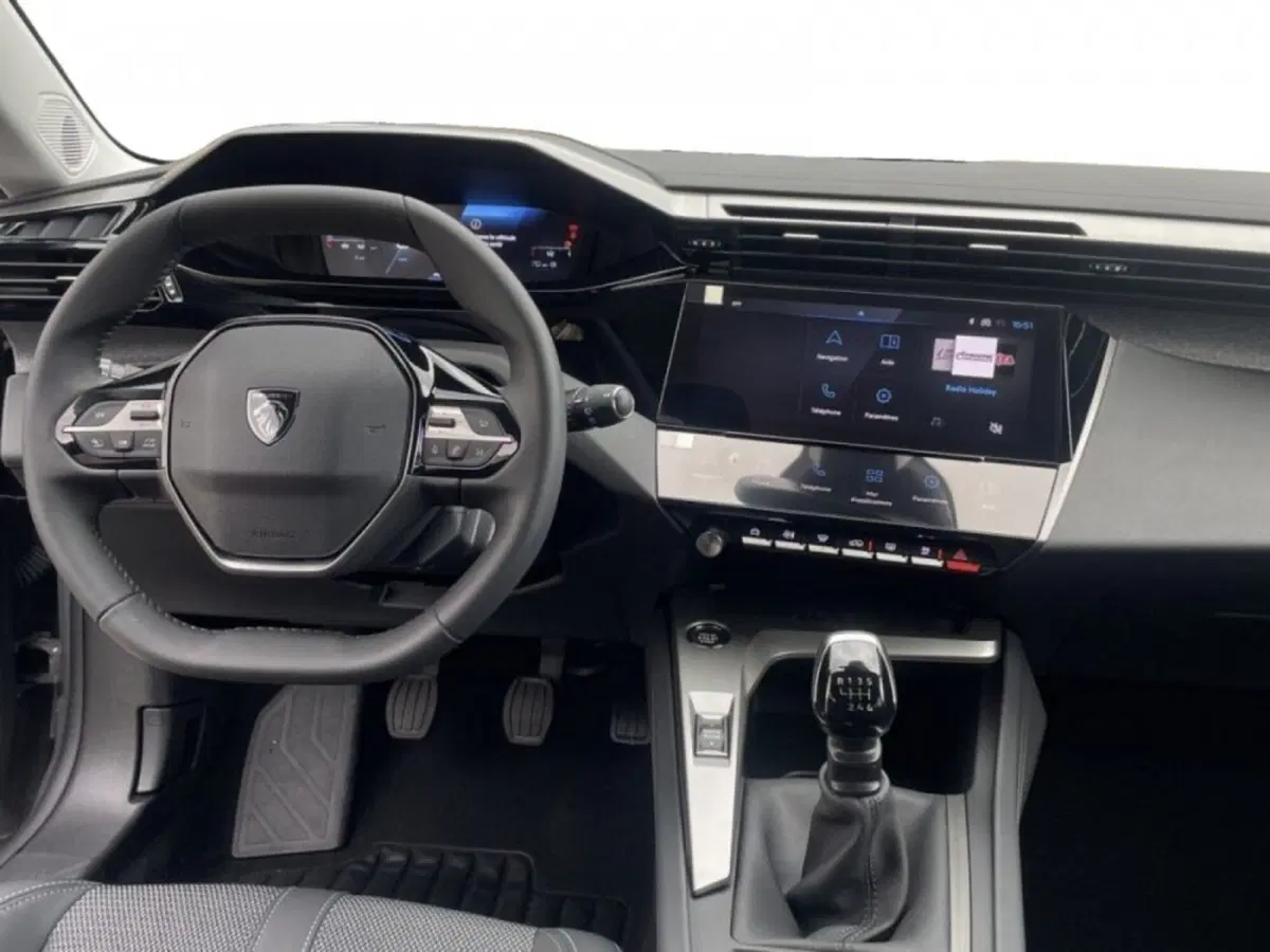 Peugeot 308 SW nuova a Salerno (5)