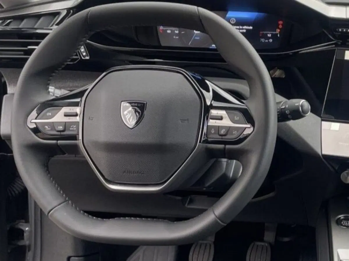 Peugeot 308 SW nuova a Salerno (7)