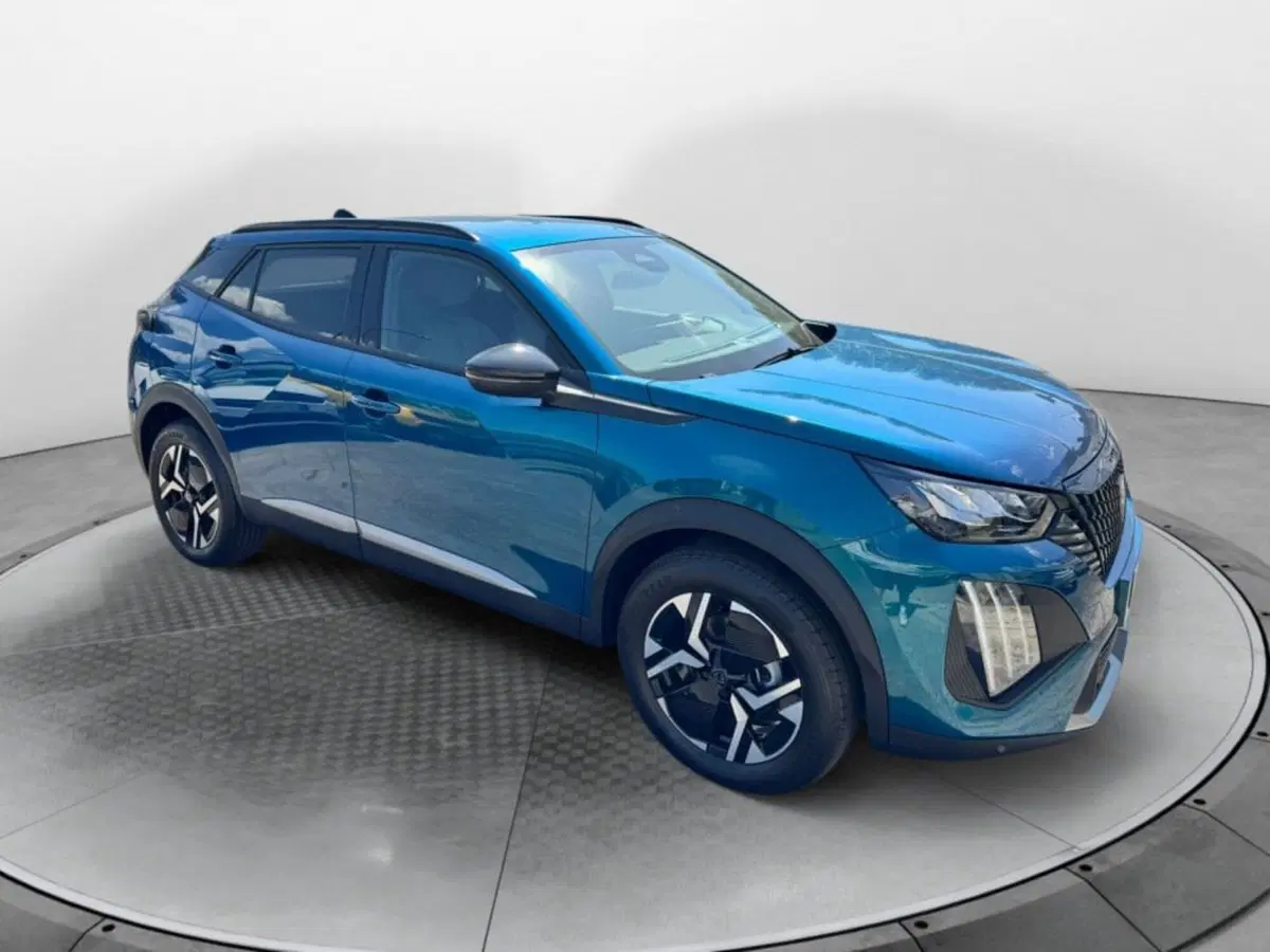 Peugeot 2008 nuova a Salerno (2)