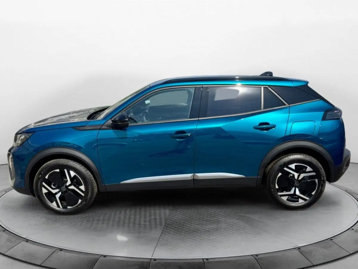 Peugeot 2008 nuova a Salerno (4)