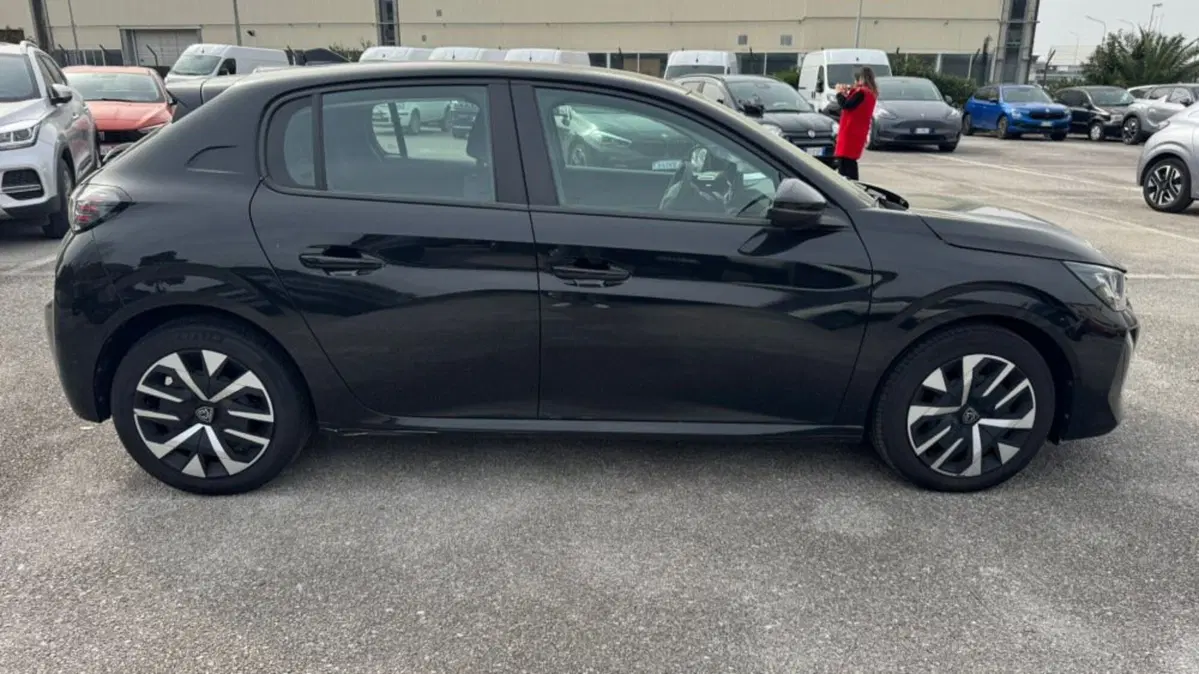 Peugeot 208 usata a Salerno (15)