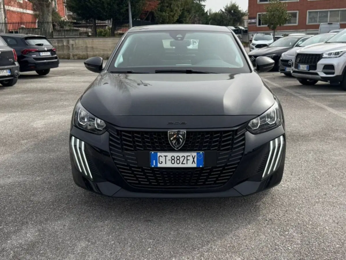 Peugeot 208 usata a Salerno (9)
