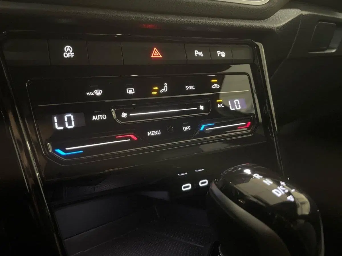 Volkswagen T-Roc usata a Prato (14)