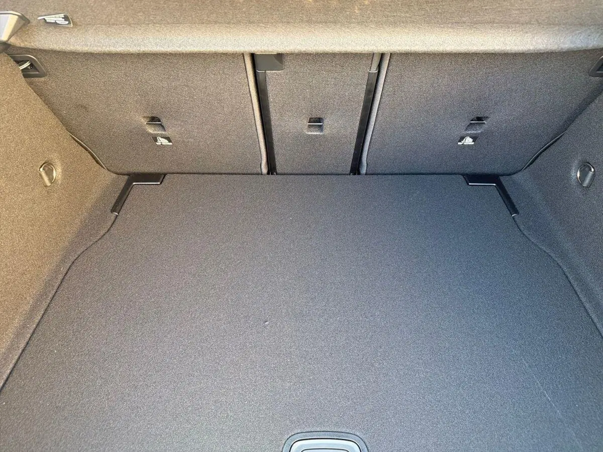 Mercedes-Benz Classe A nuova a Firenze (10)