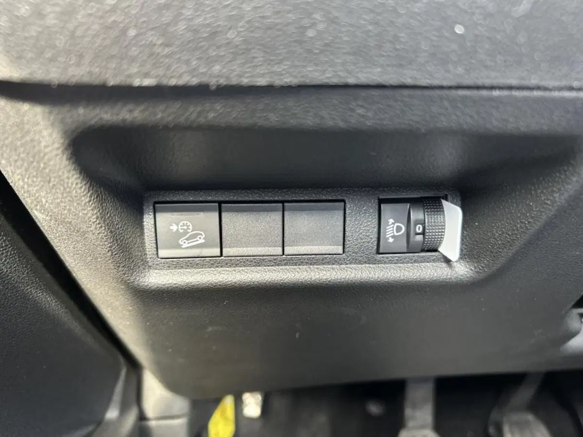Jeep Avenger nuova a Cuneo (17)