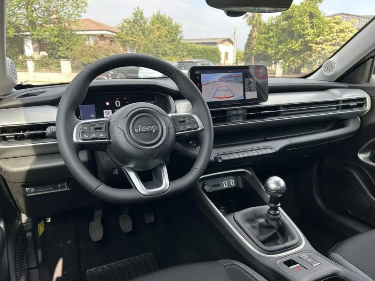 Jeep Avenger nuova a Cuneo (9)