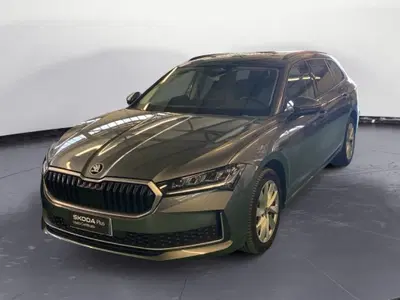 Skoda Superb 2.0 tdi Style 150cv dsg del 2025 usata a Catanzaro