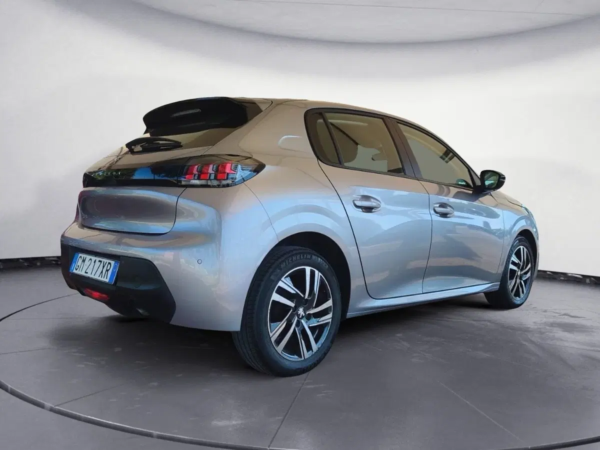 Peugeot 208 usata a Firenze (9)