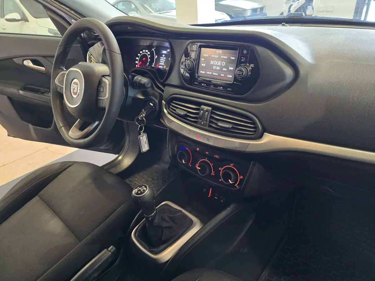 Fiat Tipo usata a Rimini (9)