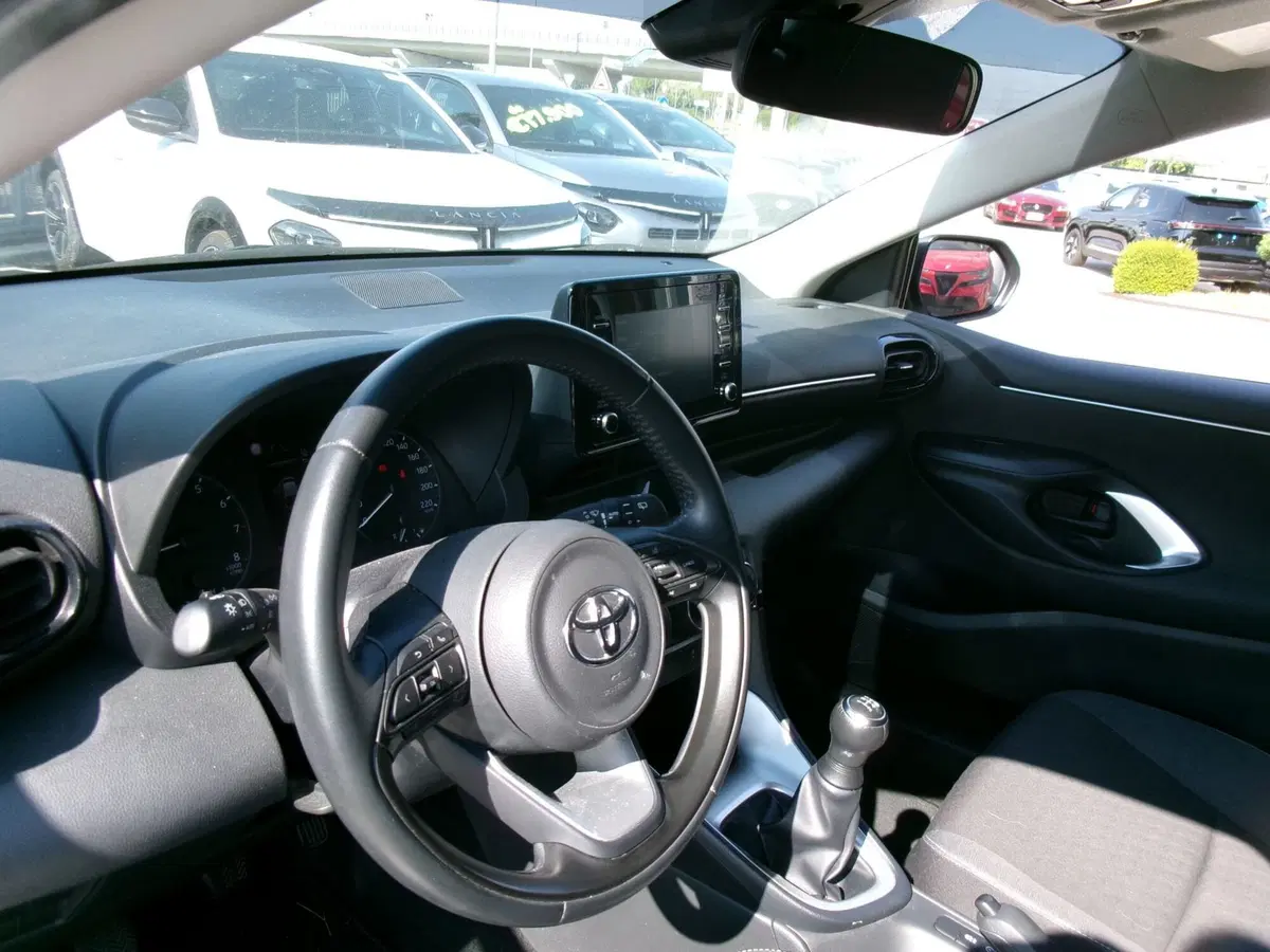 Toyota Yaris usata a Venezia (9)