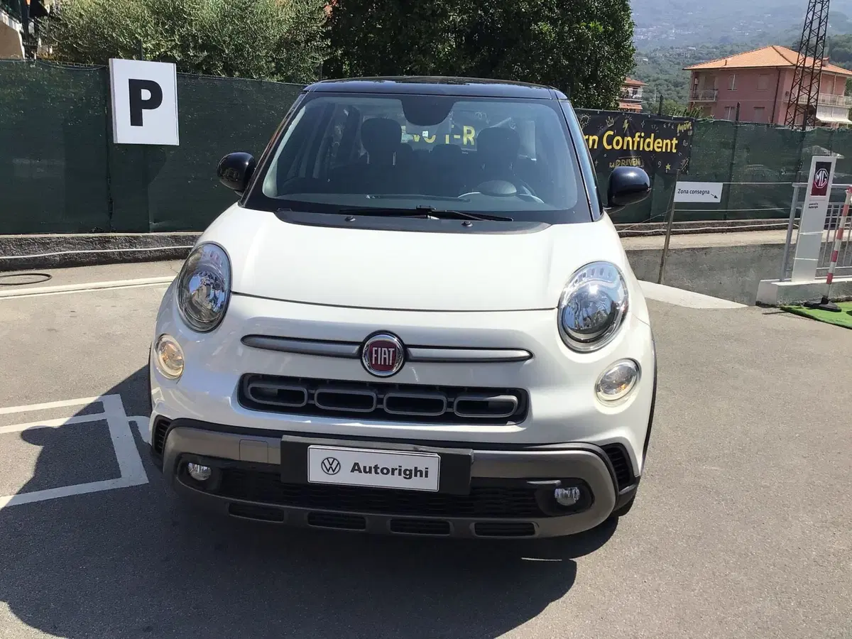 Fiat 500L usata a Genova (2)