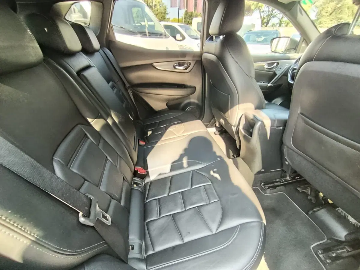 Nissan Qashqai usata a Massa-Carrara (15)