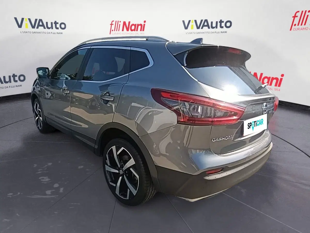 Nissan Qashqai usata a Massa-Carrara (17)