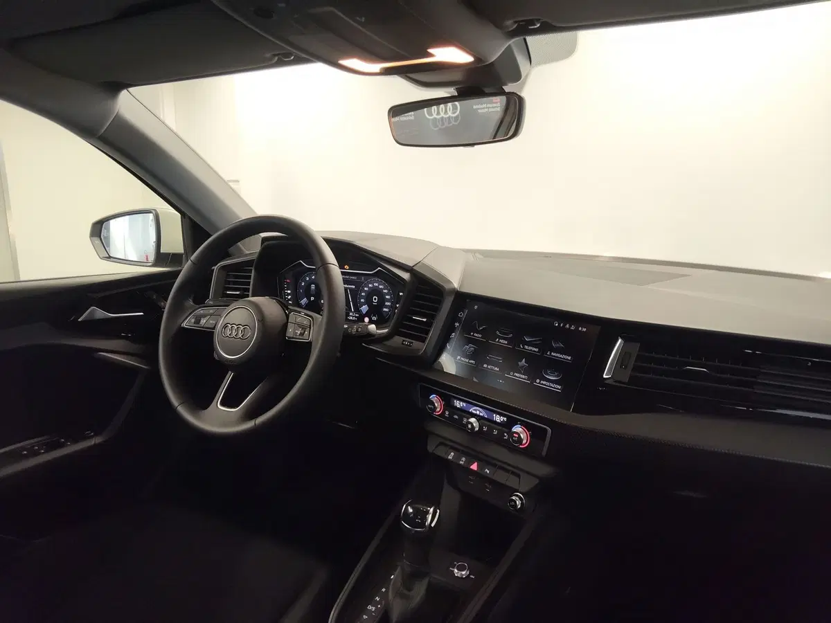 Audi A1 Sportback nuova a Modena (8)