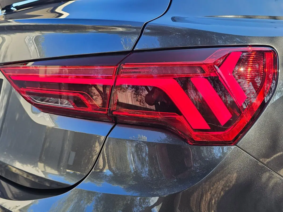 Audi Q3 Sportback usata a Bari (10)