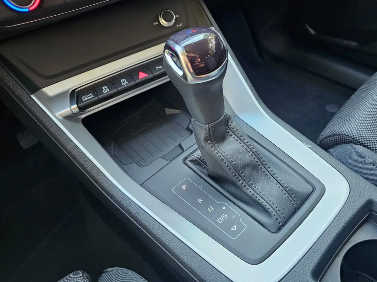 Audi Q3 Sportback usata a Bari (11)