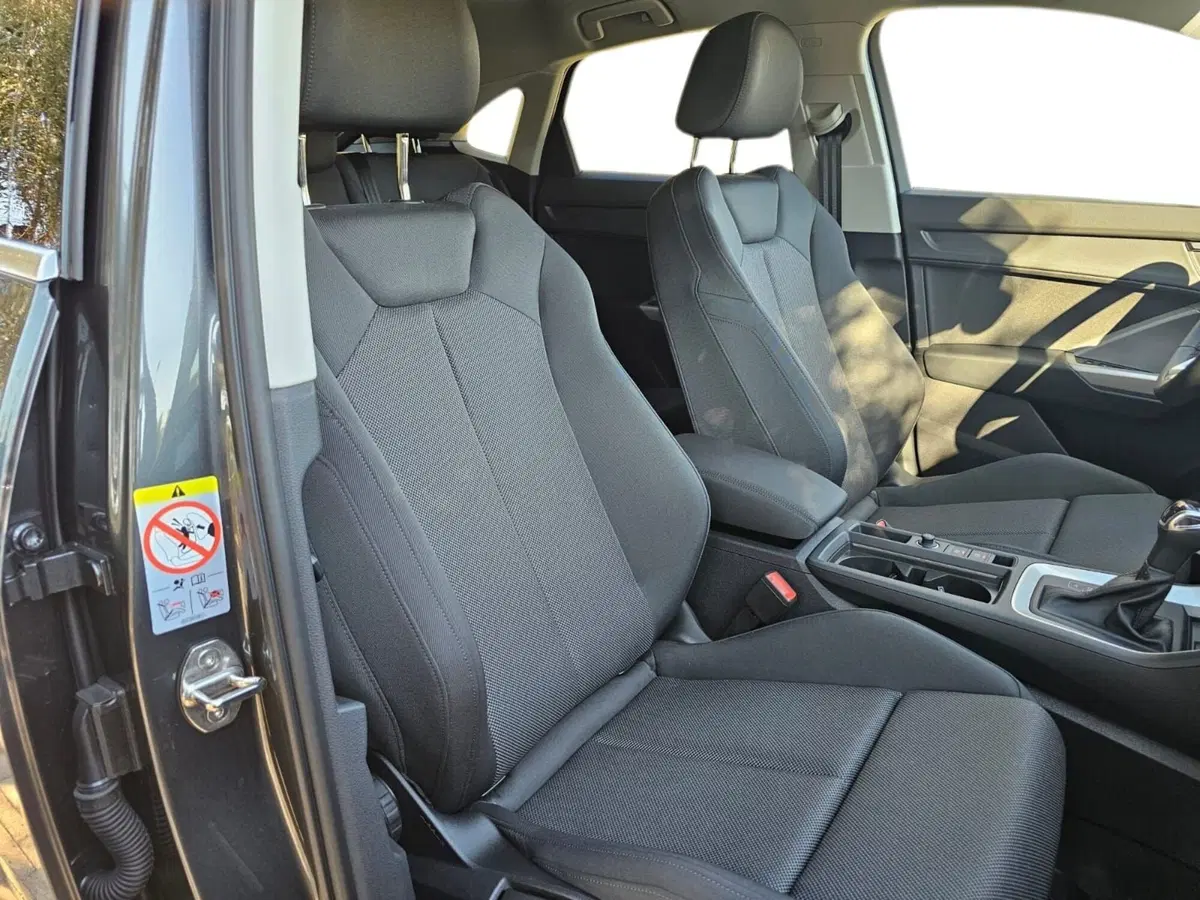Audi Q3 Sportback usata a Bari (12)