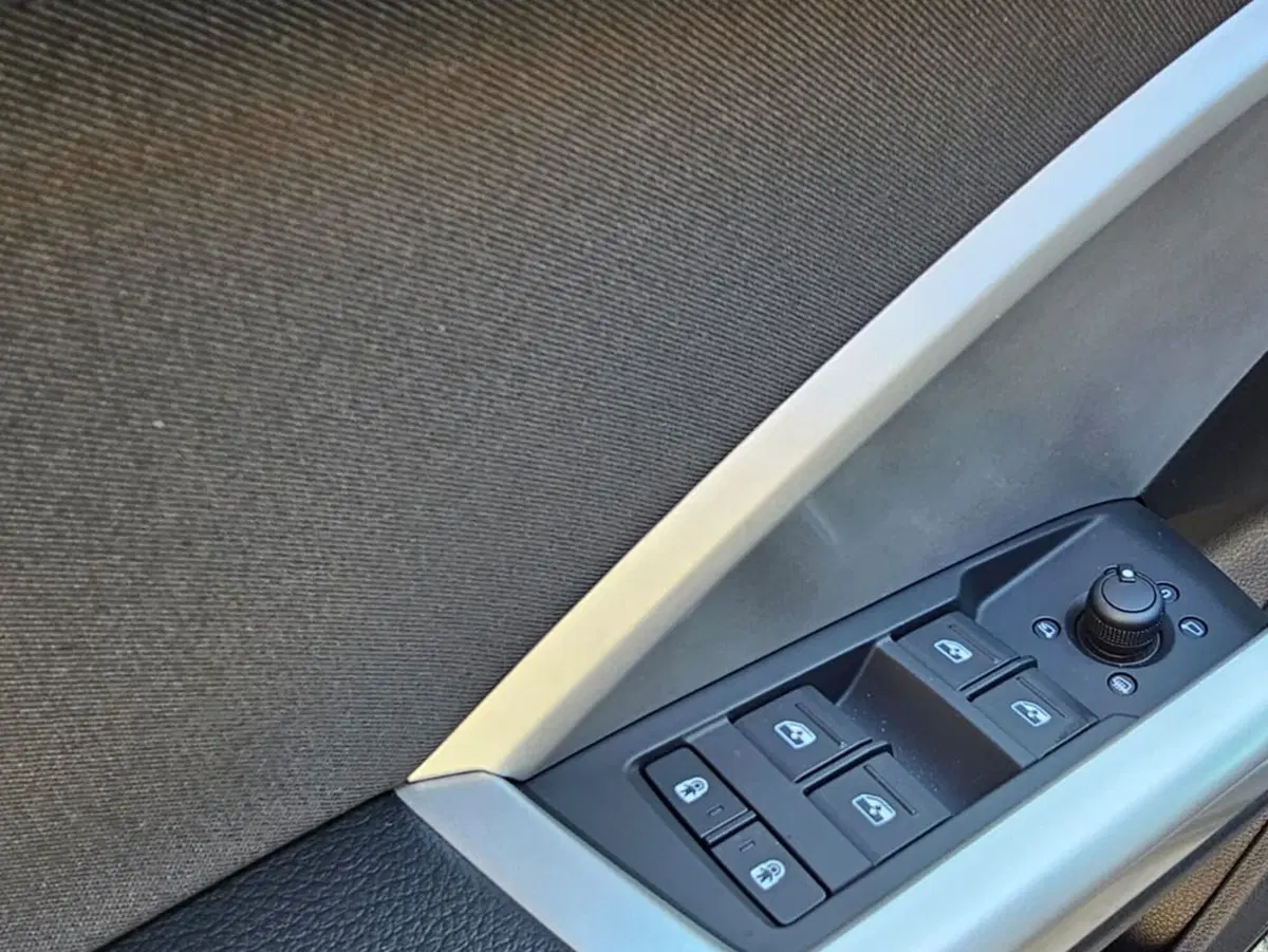 Audi Q3 Sportback usata a Bari (16)
