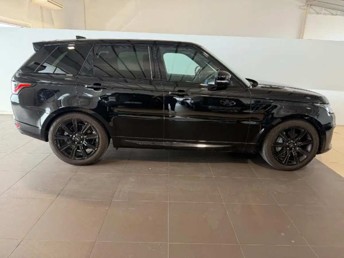 Land Rover Range Rover Sport usata a Venezia (19)