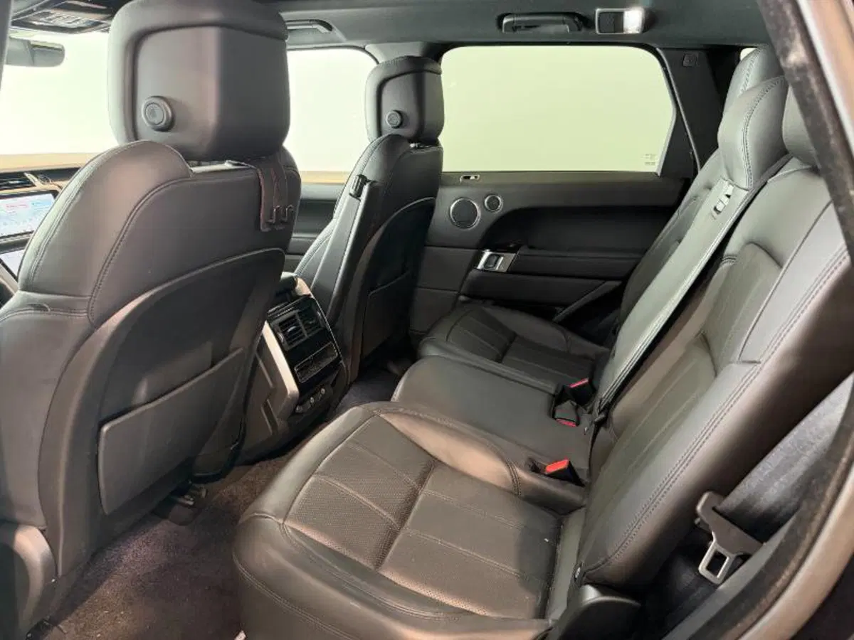 Land Rover Range Rover Sport usata a Venezia (5)