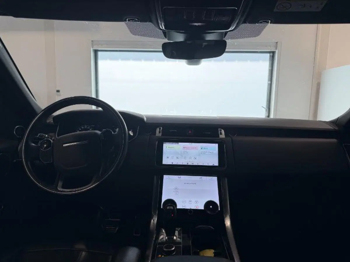 Land Rover Range Rover Sport usata a Venezia (9)
