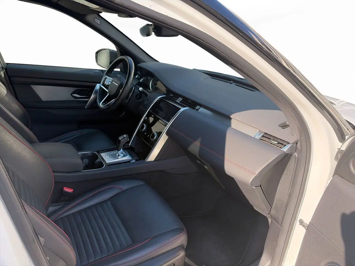 Land Rover Discovery Sport usata a Modena (11)