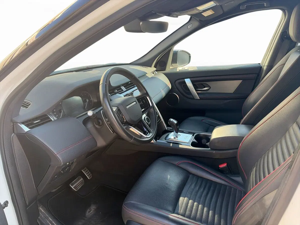 Land Rover Discovery Sport usata a Modena (12)