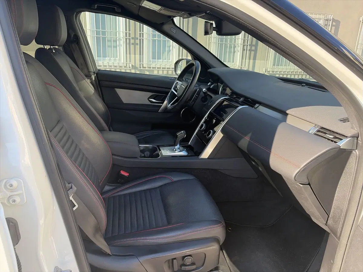 Land Rover Discovery Sport usata a Modena (18)