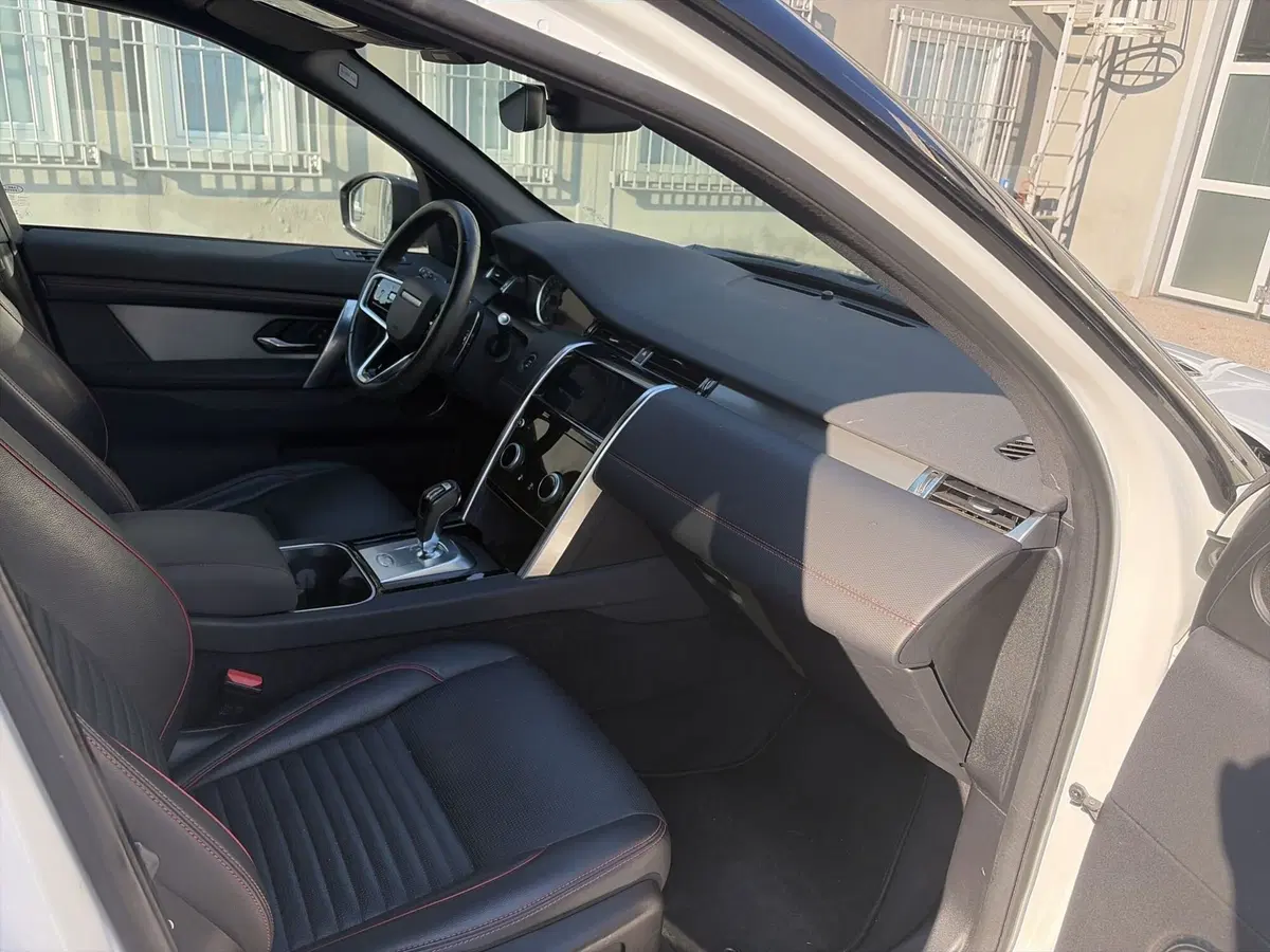 Land Rover Discovery Sport usata a Modena (20)