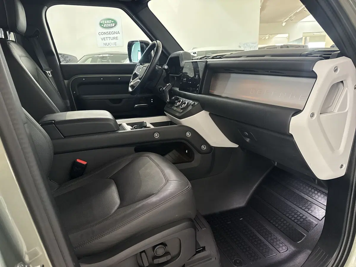 Land Rover Defender usata a Modena (20)