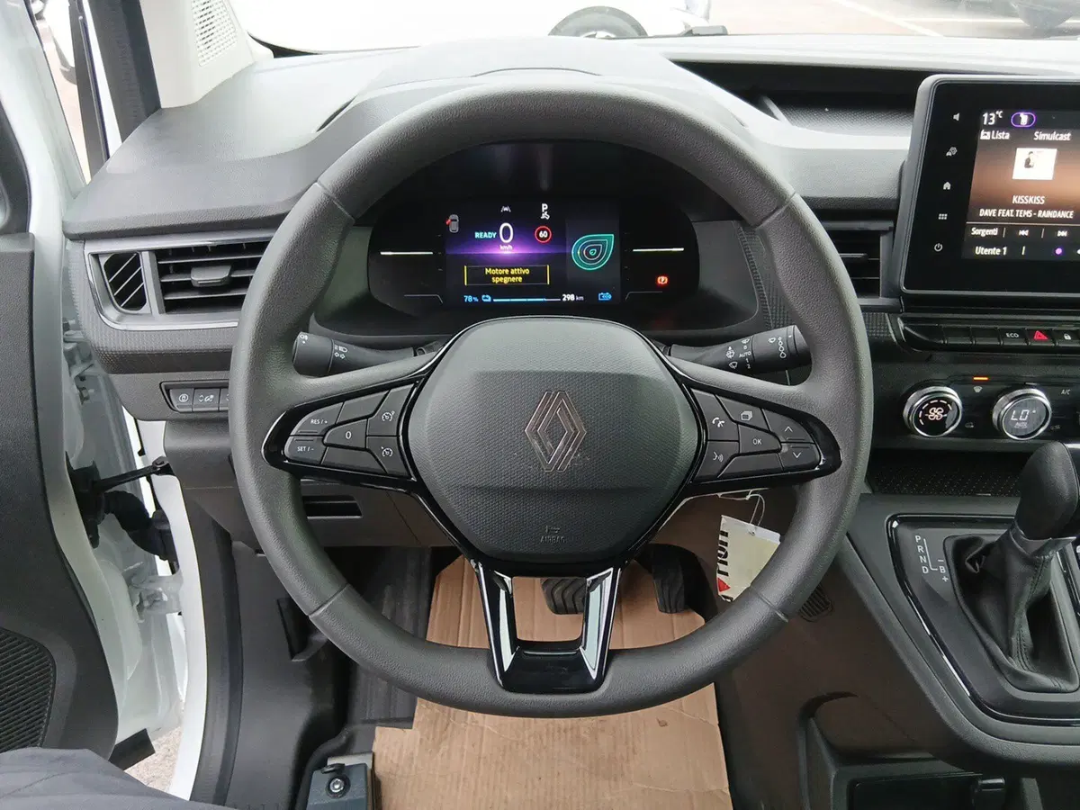 Renault Kangoo Furgone nuova a Roma (13)