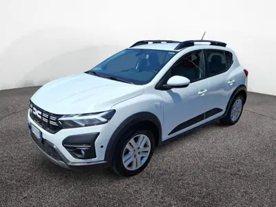 Dacia Sandero Stepway 1.0 tce Expression Eco-g 100cv del 2023 usata a Latina