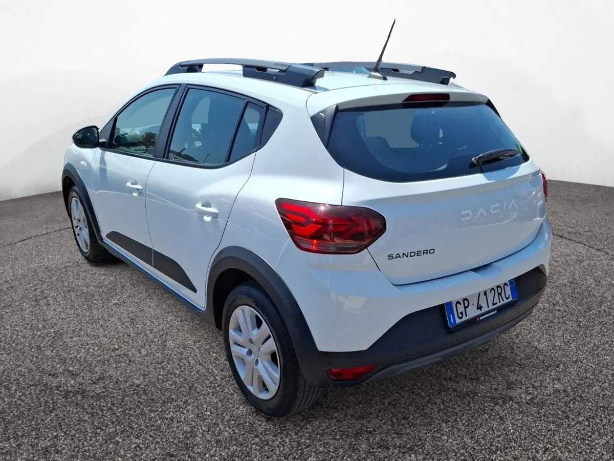 Dacia Sandero Stepway usata a Latina (4)