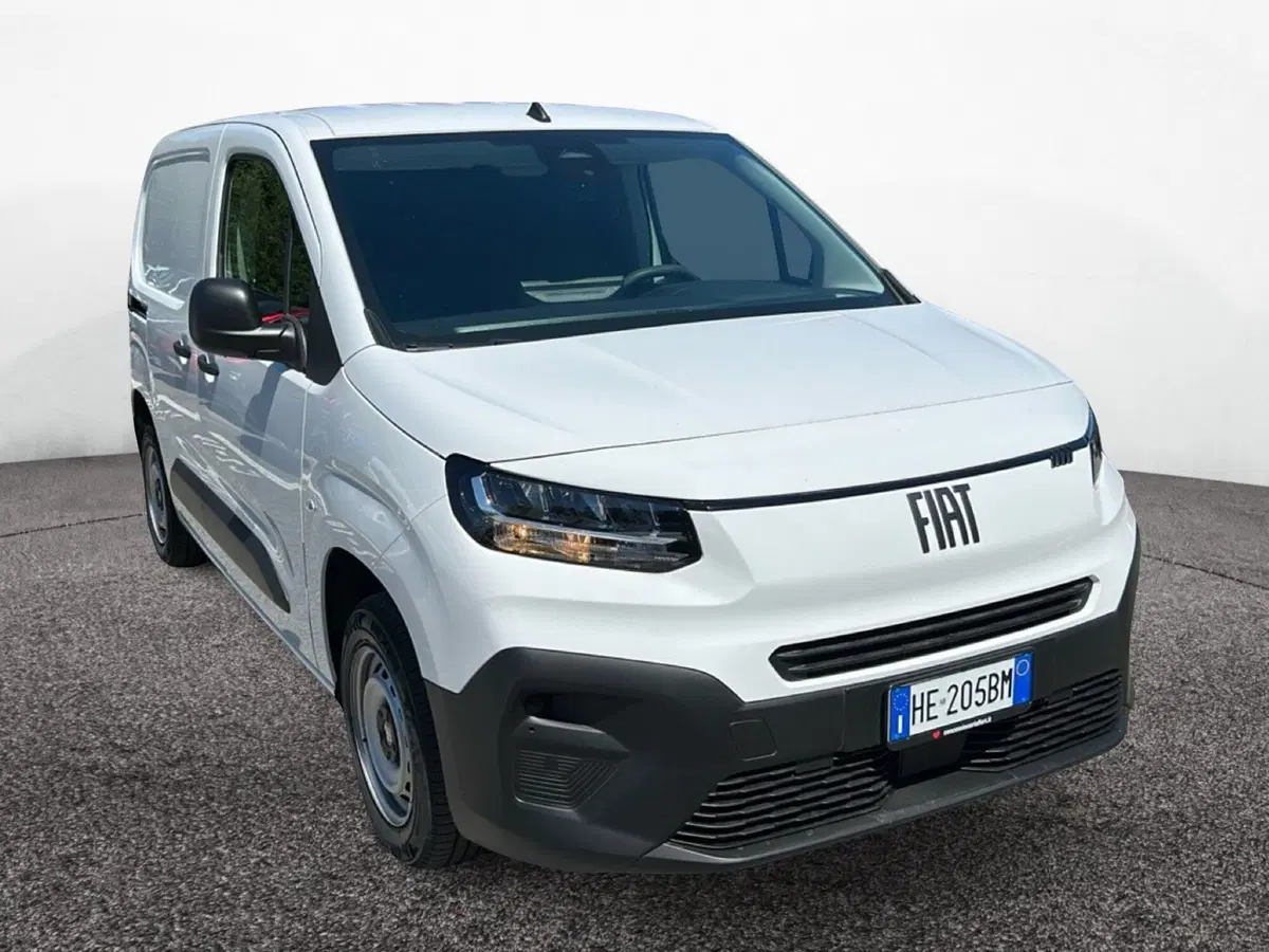 Fiat Doblò Furgone nuova a Roma (2)