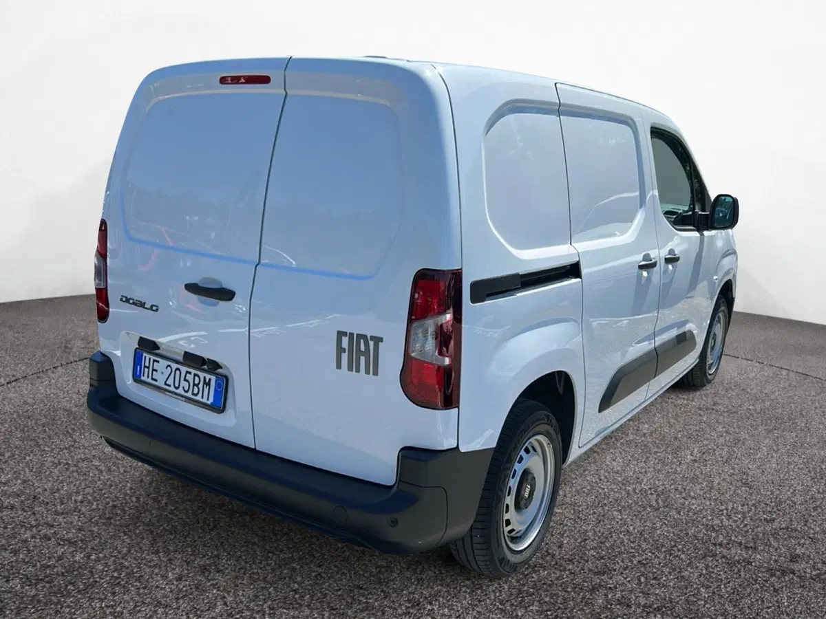 Fiat Doblò Furgone nuova a Roma (3)