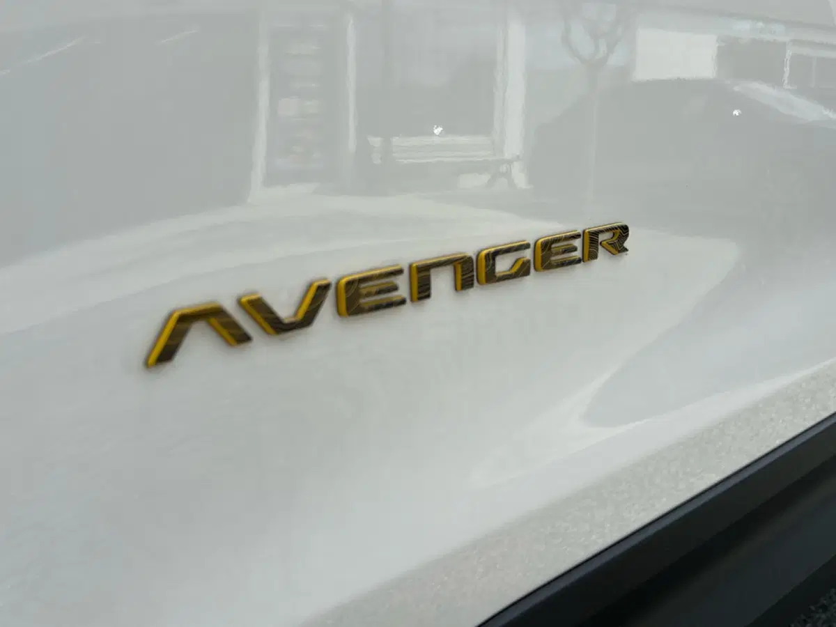 Jeep Avenger nuova a Roma (9)