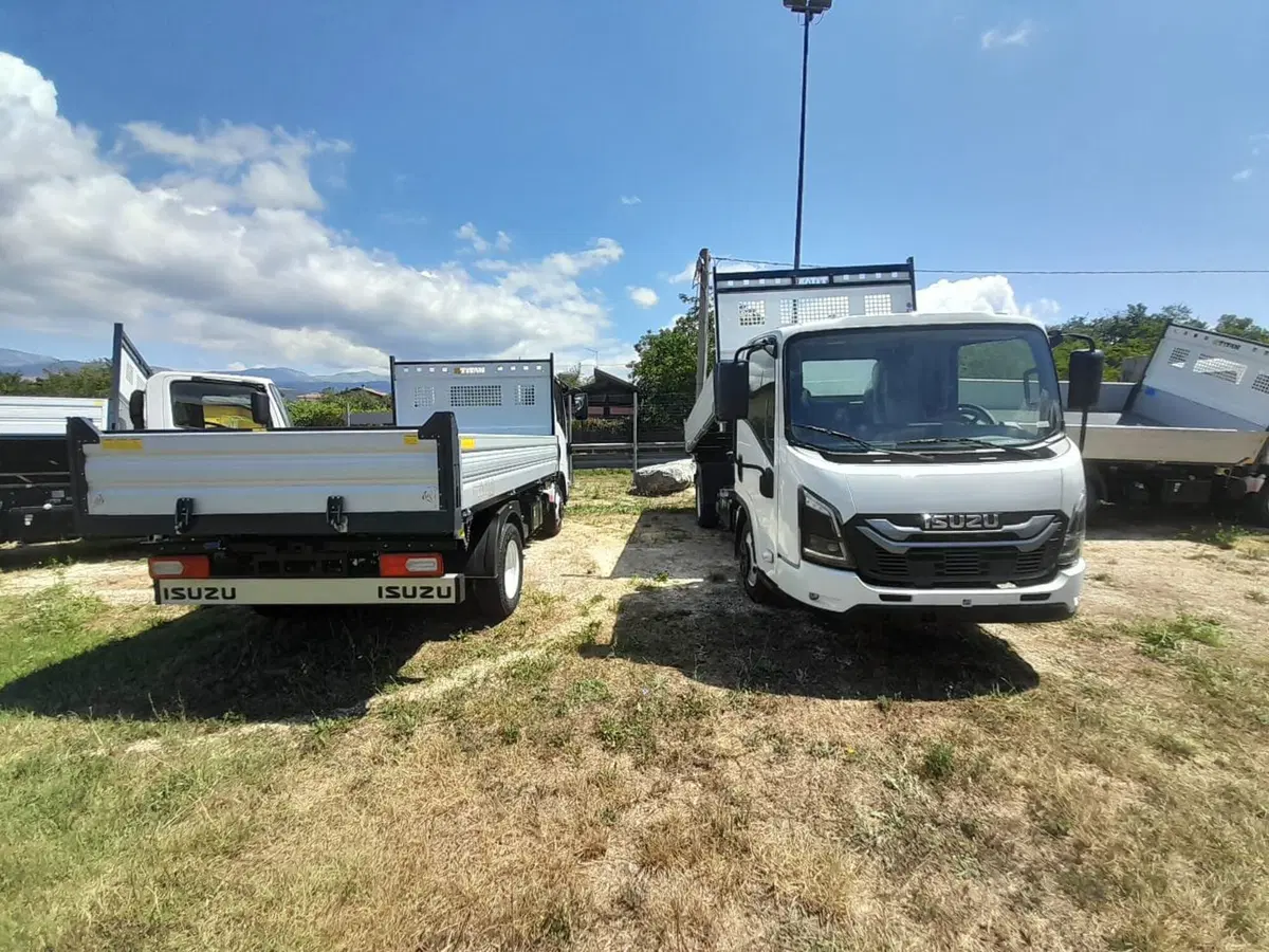 Isuzu M27 nuova a L'Aquila (6)
