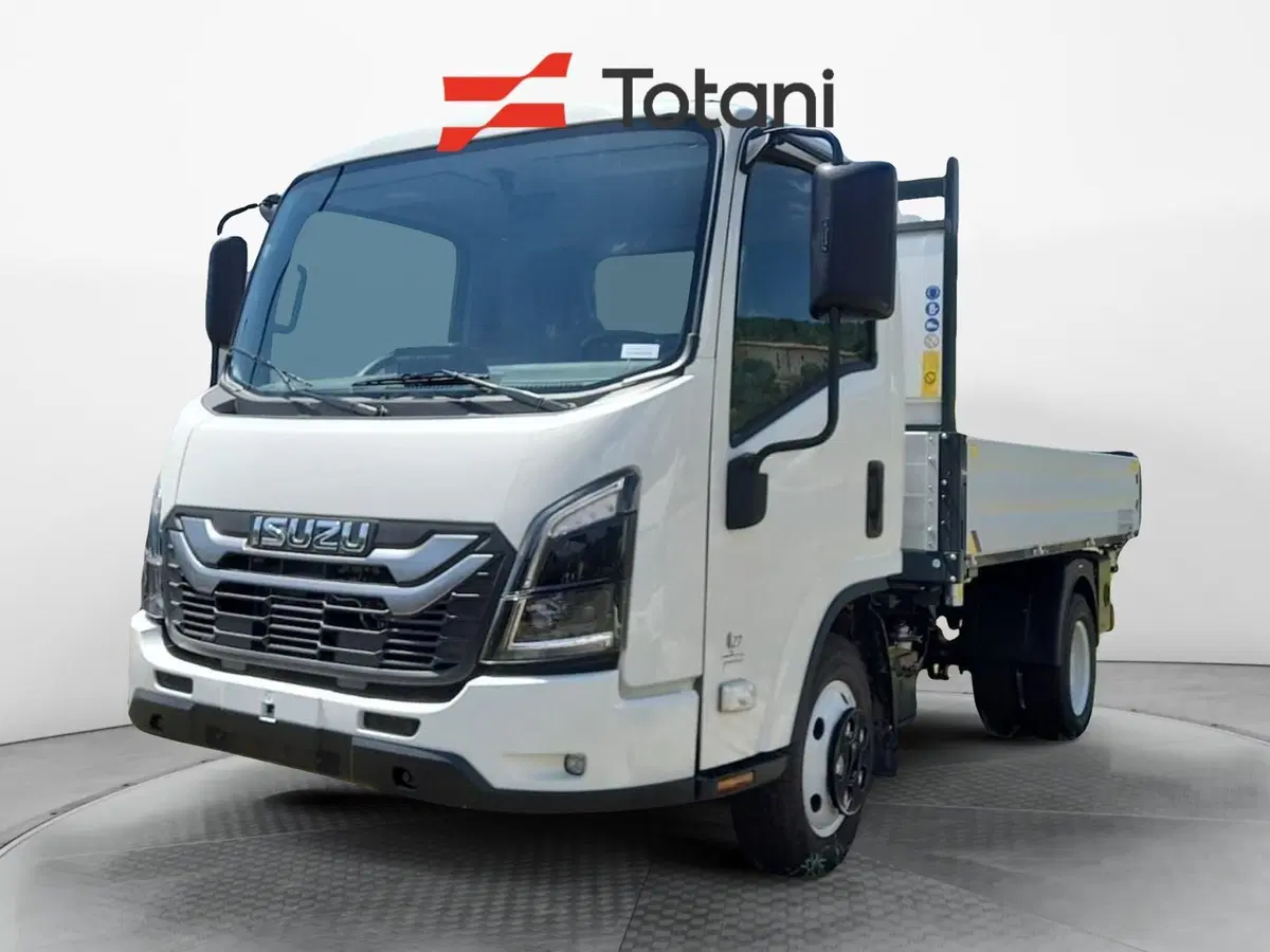 Isuzu M27 nuova a L'Aquila