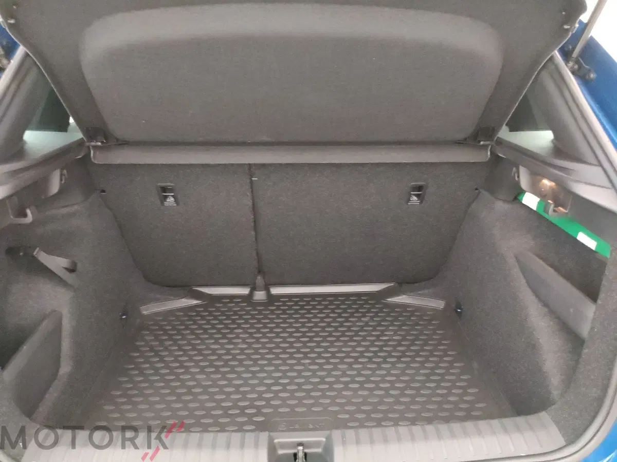 Skoda Kamiq usata a Varese (10)