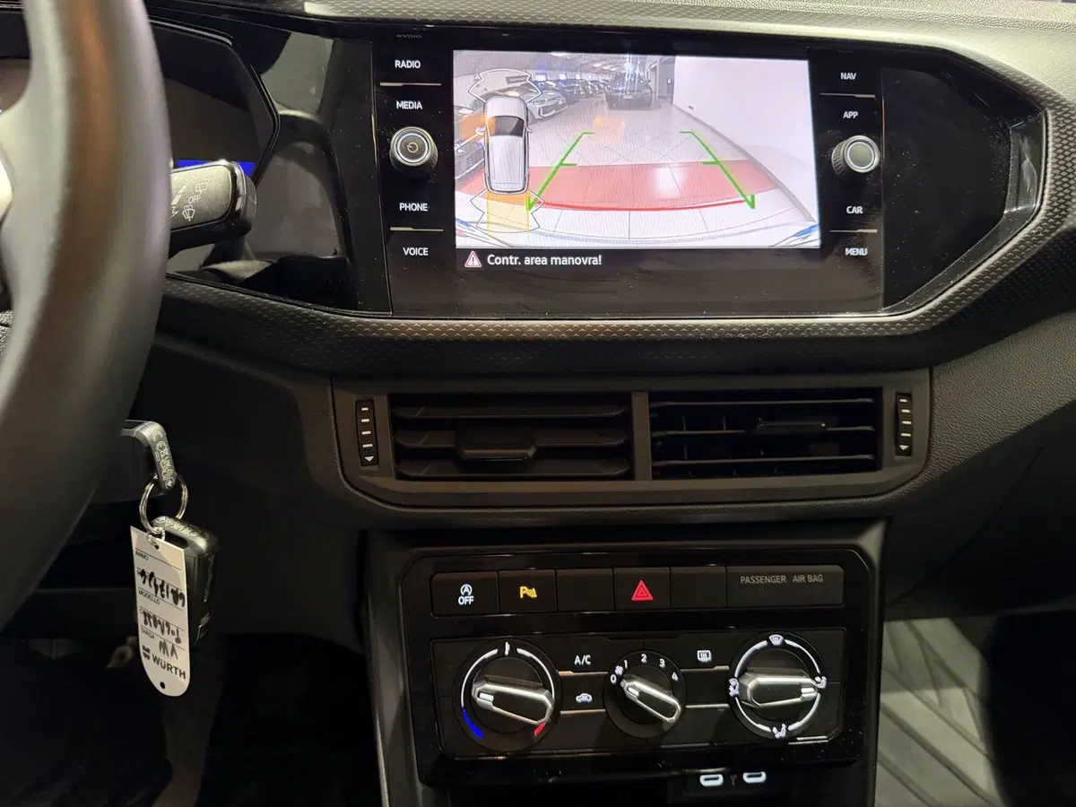 Volkswagen T-Cross usata a Genova (13)