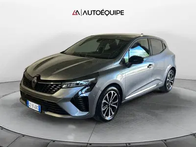 Renault Clio TCe 90 CV 5 porte Techno del 2025 usata a Roma