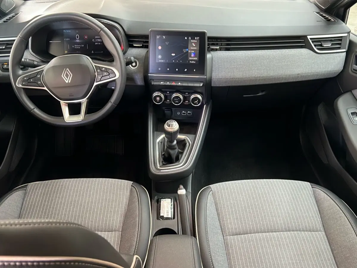 Renault Clio usata a Roma (11)
